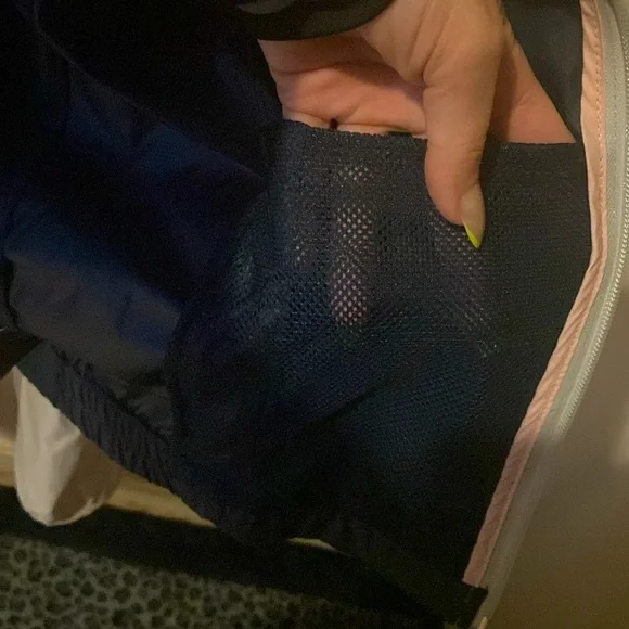 THE NORTH FACE Women’s Windbreaker Navy Blue/Pink/Silver Size Small - Picture 10 of 13